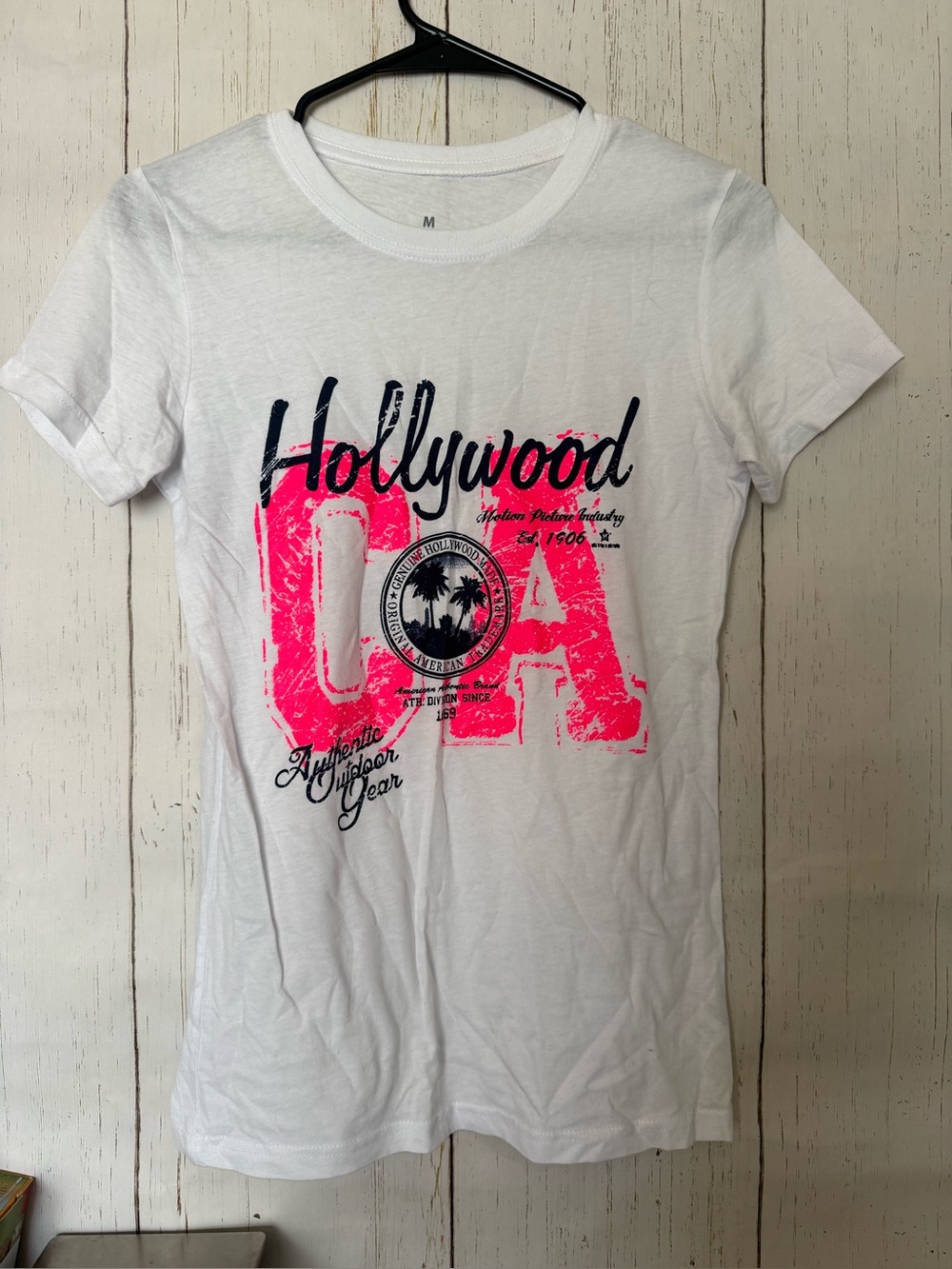 Hollywood LA Graphic Tee - White with Pink Print women’s medium fitted nwot